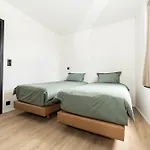 De La Poste Hotel *