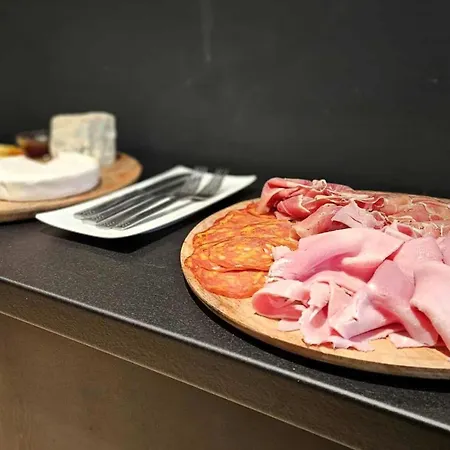 ホテル De La Poste