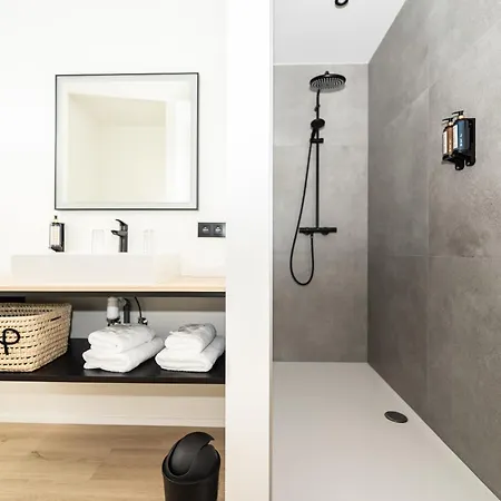 ホテル De La Poste